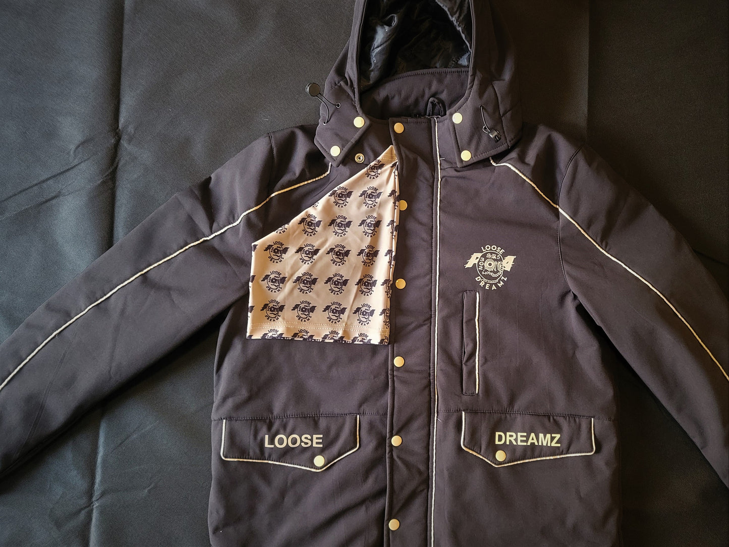 Loose Dreamz Softshell Coat
